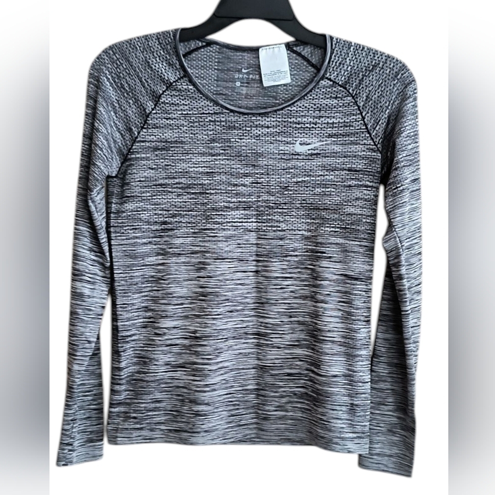 Nike DriFit Gray On Gray Long Sleeve Tee Size M